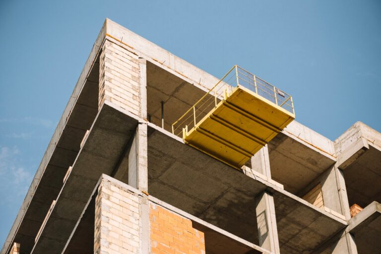 view-building-construction_23-2147694739